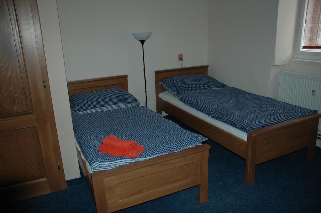 Hotel Mrazek Pardubice Cameră foto